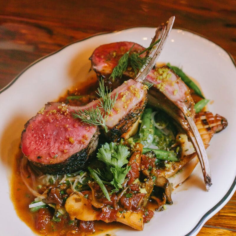 Restaurants in downtown Pittsburgh.